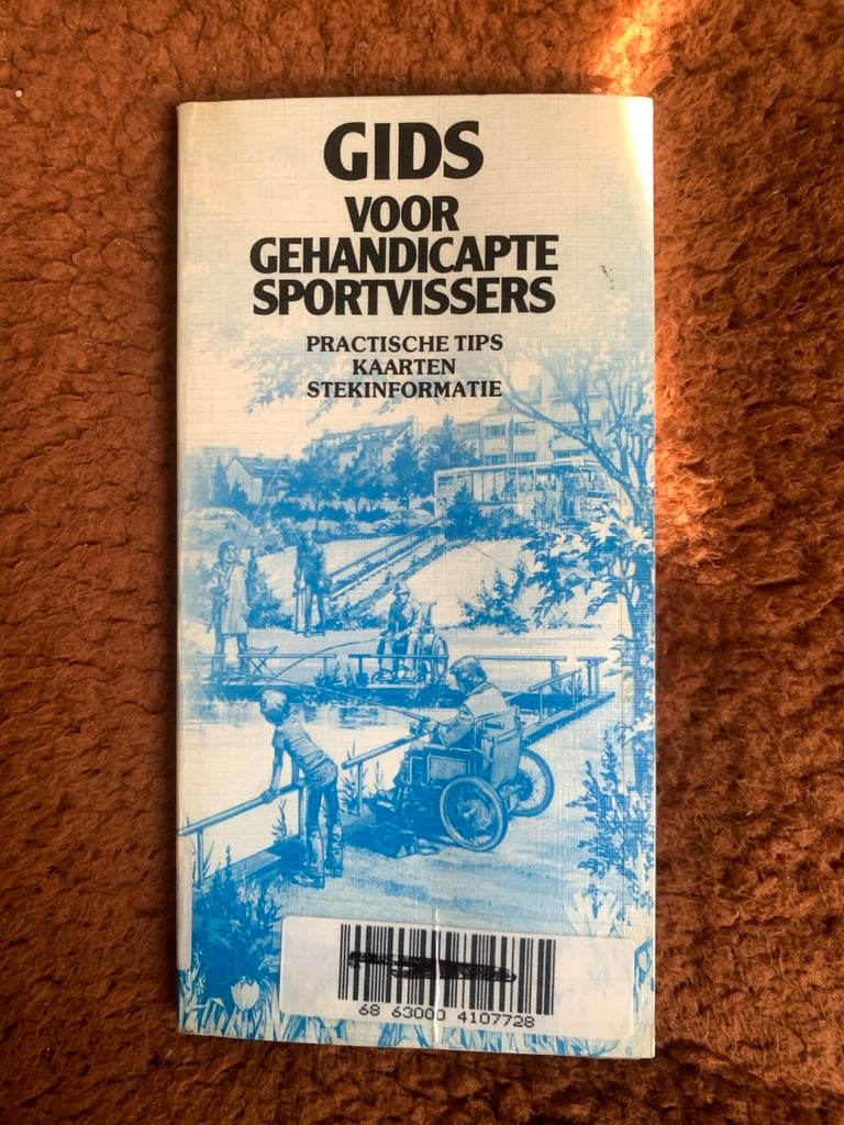 Gids voor Gehandicapte Sportvissers 🎣 1982 Praktische Tips, Watersport en Boten, Ophalen of Verzenden, Gebruikt, Boek of Tijdschrift