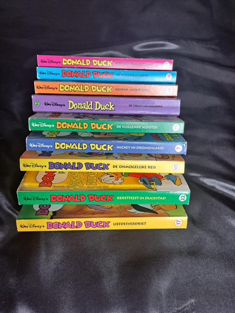 Donald Duck Pocket stripboeken 9 stuks, Meerdere stripboeken, Ophalen of Verzenden, Gelezen