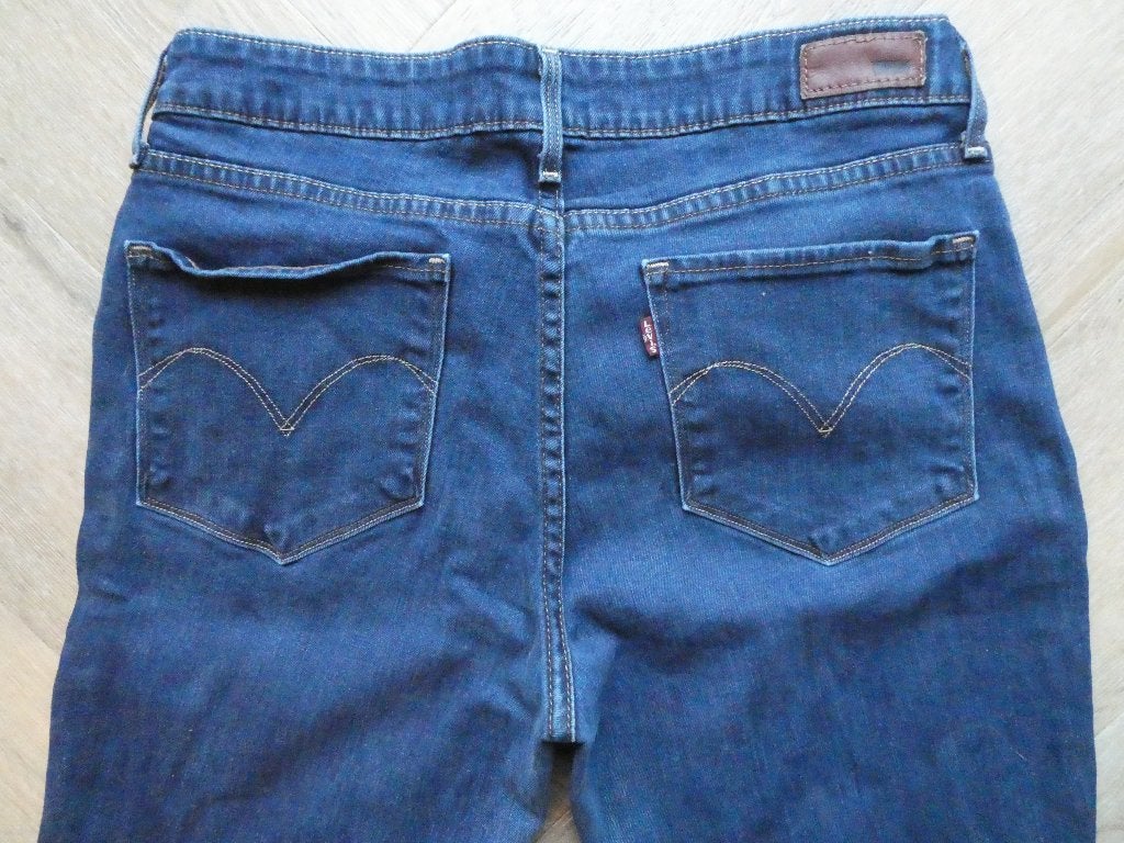Levi's Bold Curve Modern Rise spijkerbroek maat 32-30, Blauw, Ophalen of Verzenden, Zo goed als nieuw, W30 - W32 (confectie 38/40)