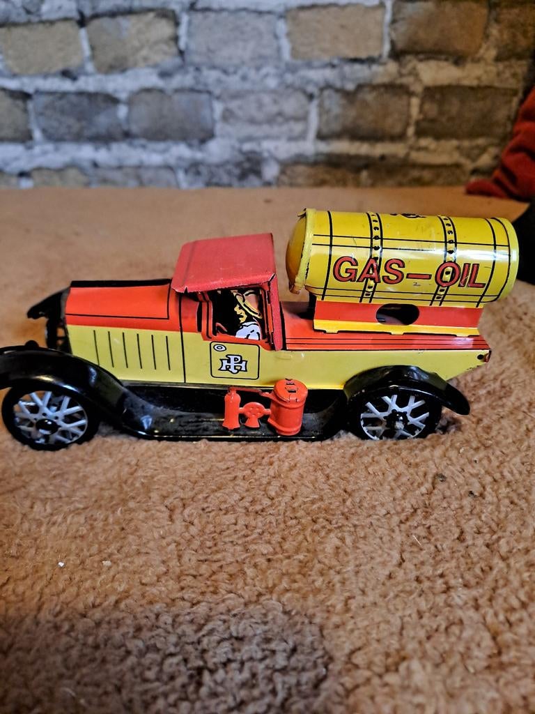 Vintage Blikken Speelgoed Tankauto - Gas-Oil, Verzamelen, Speelgoed, Ophalen of Verzenden, Gebruikt