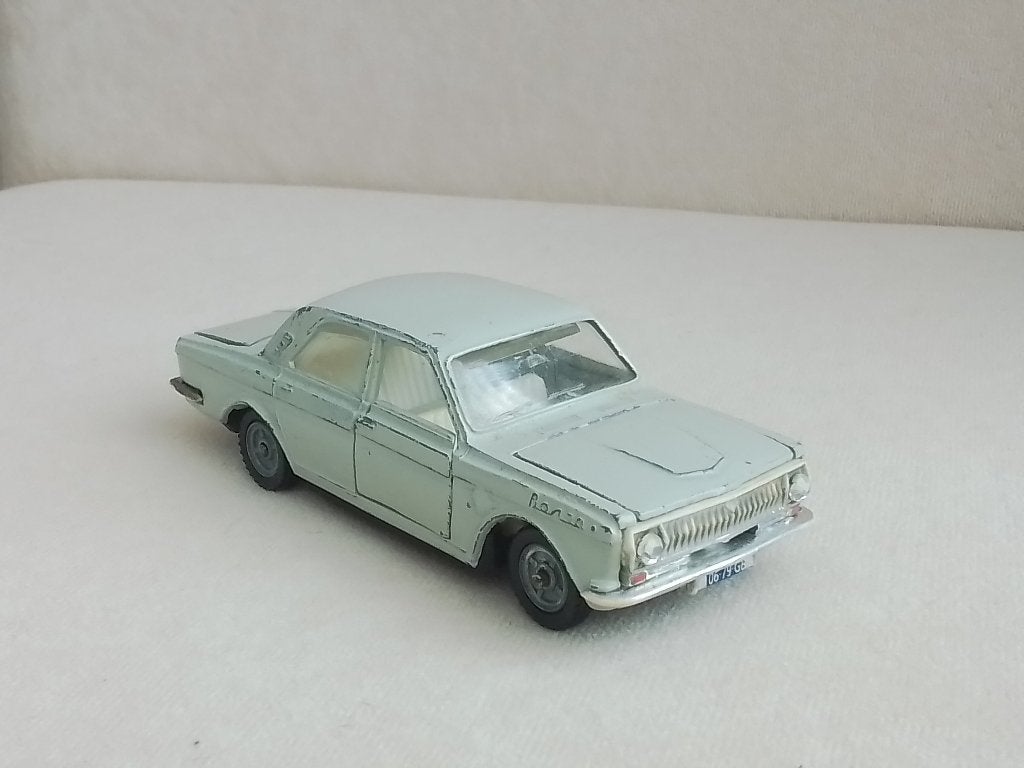 Gaz 2401 Volga Sedan Vatutin Toy Factory Kiev made in ussr, Ophalen of Verzenden, Gebruikt, Auto, Overige merken