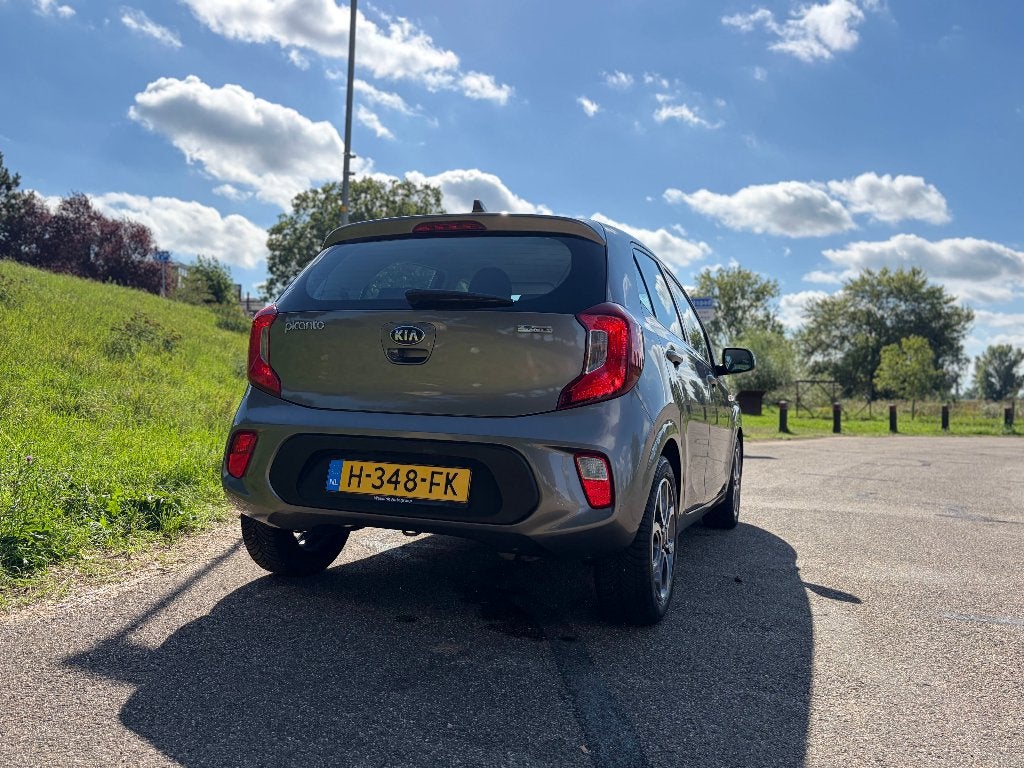 Foto 6 van Kia Picanto 1.0 MPi 67pk 4-zits 2020 Grijs