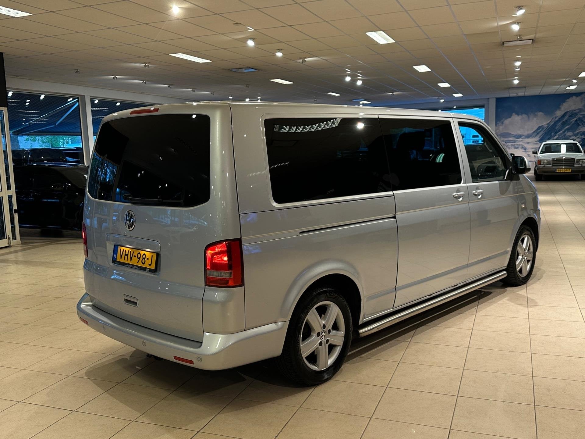 Volkswagen Transporter Multivan 2.0 TDI L2H1 DC|DSG|LIFT|2xC, Auto's, Bestelauto's, Euro 5, Zwart, 4 cilinders, Volkswagen