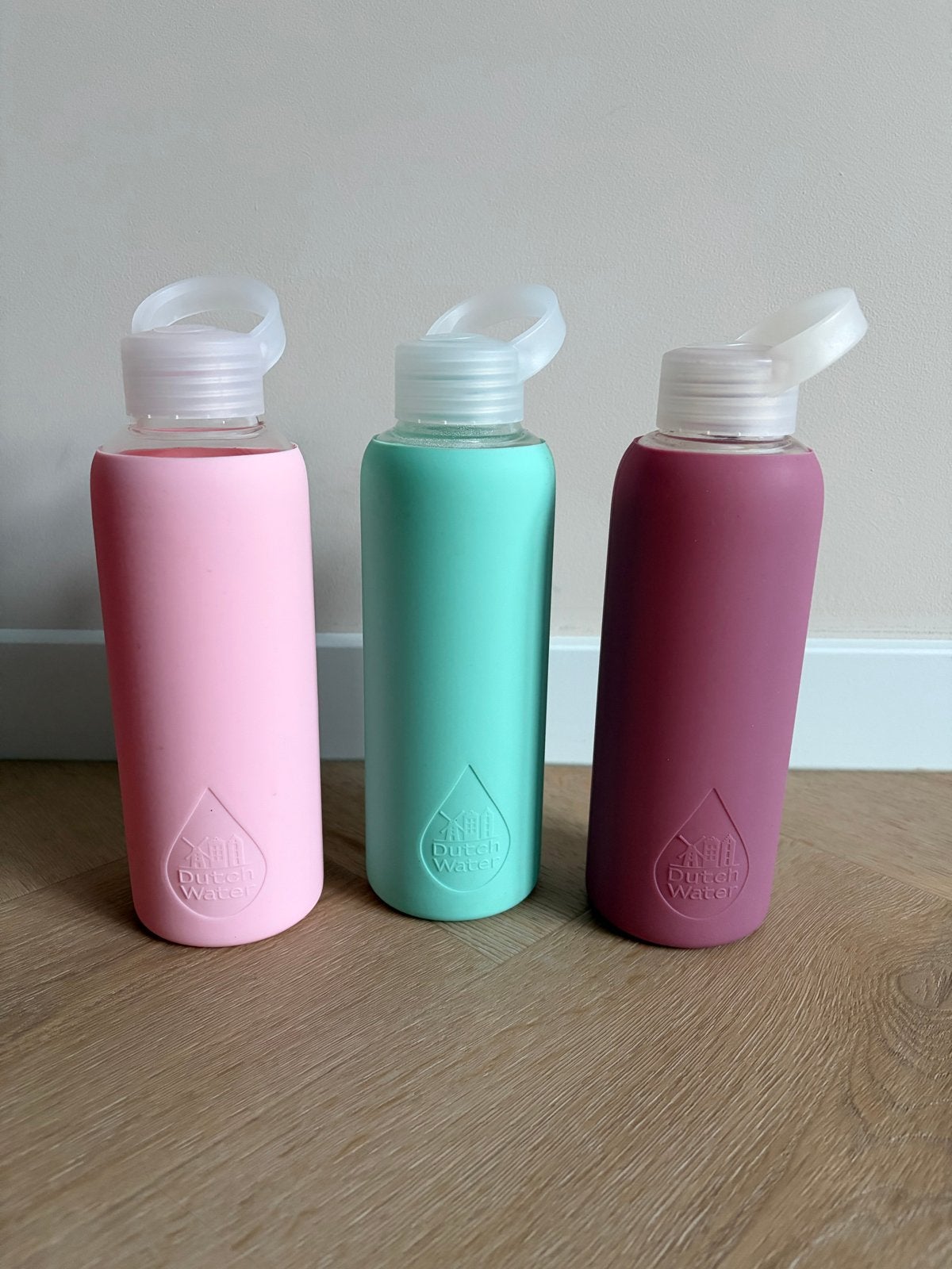 Dutch Water glazen drinkflessen - 3 stuks, Ophalen, Zo goed als nieuw, Meerkleurig, Overige merken