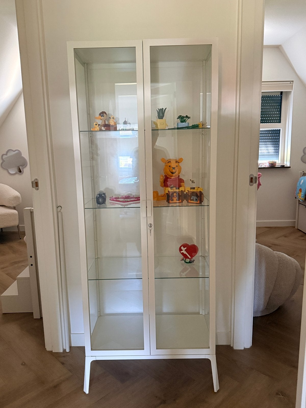IKEA Vitrinekast - Wit met glazen planken, Ophalen, Minder dan 50 cm, Gebruikt, Metaal