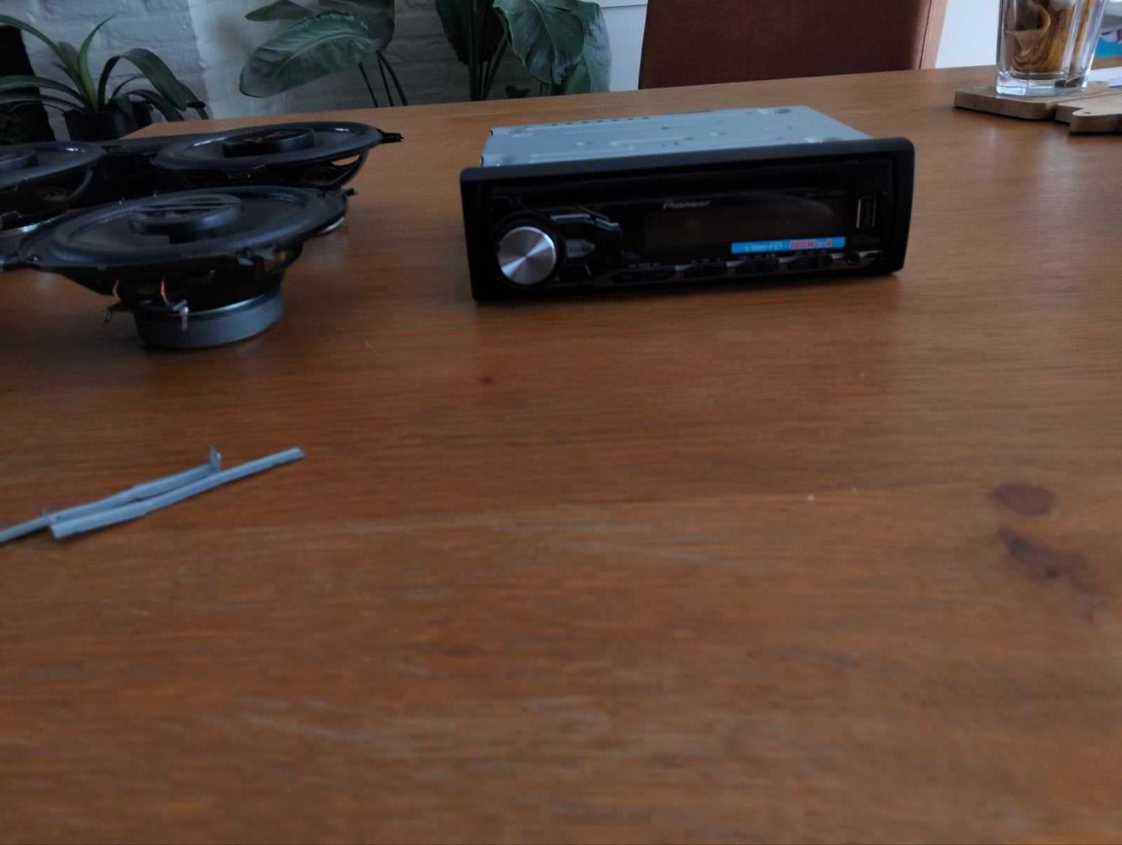 Pioneer Autoradio DEH-4800FD 4x100 wattincl  4 speakers, Auto diversen, Ophalen, Gebruikt
