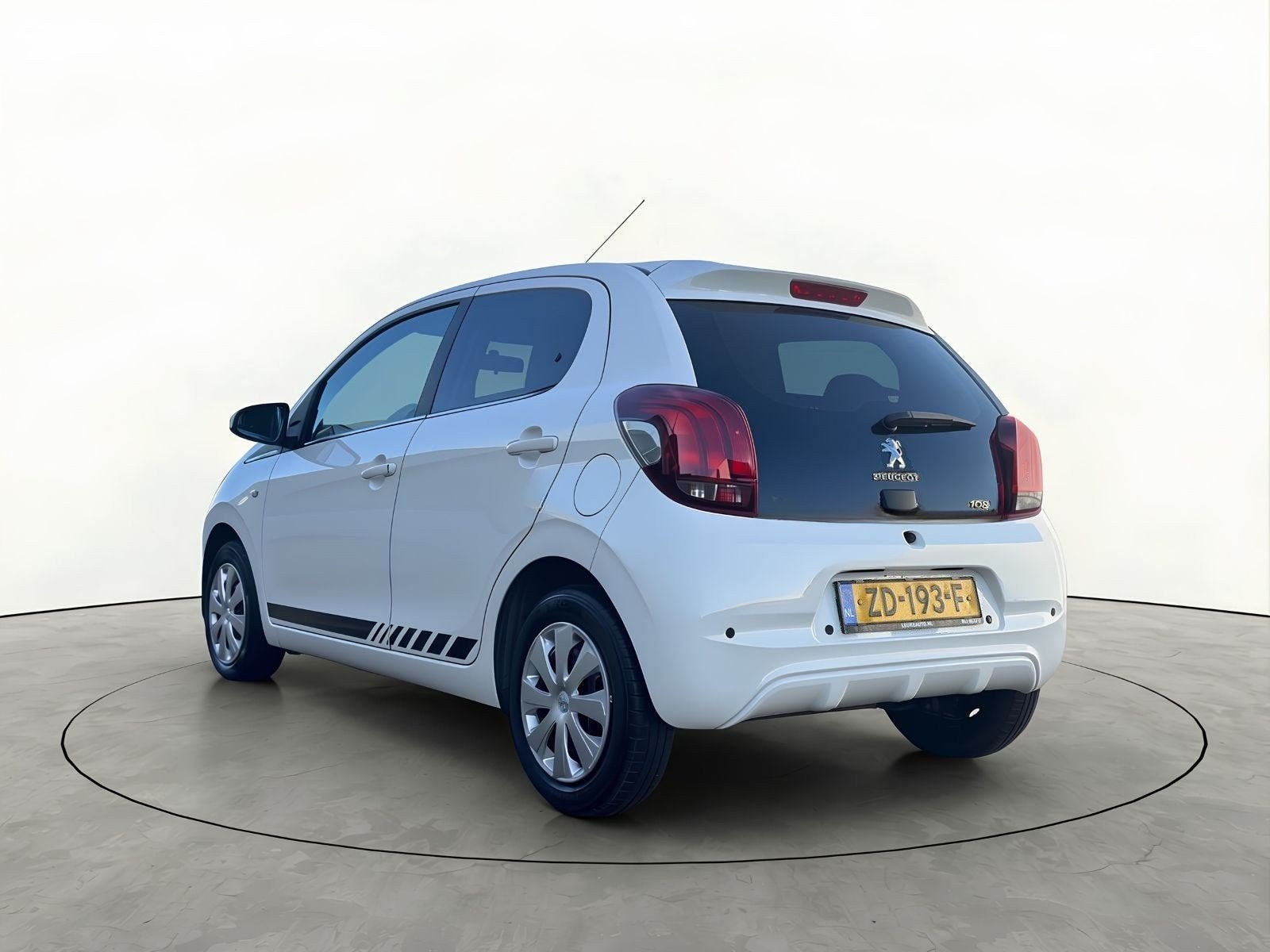 Peugeot 108 1.0 e-VTi 5-Deurs Active Multimedia-scherm Parke, Voorwielaandrijving, Stof, Gebruikt, 4 stoelen