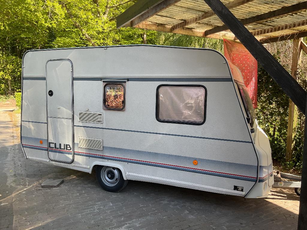 Bürstner Club lichtgewicht 4 slaapplaatsen 1993 i.z.g.st., Caravans en Kamperen, Kachel, Treinzit, Particulier, Bürstner