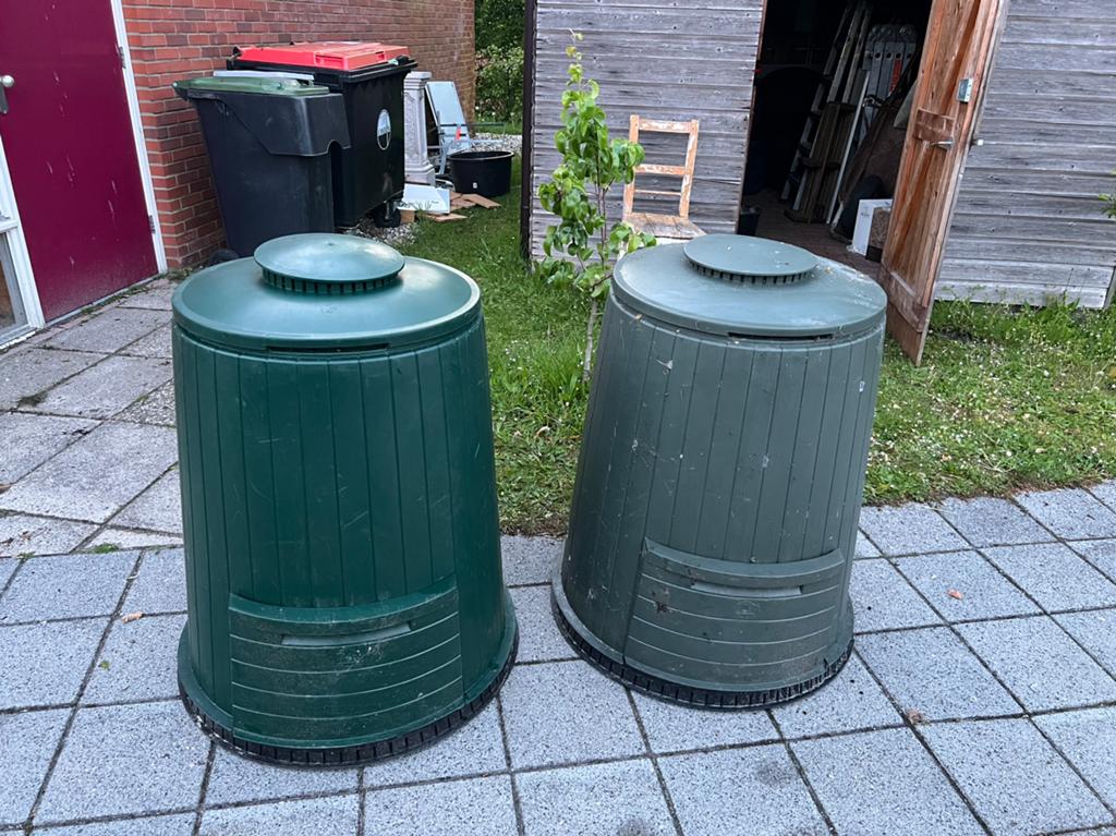 2 compostvaten groen en grijs  95 hoog en 75 doirsnee, Ophalen of Verzenden