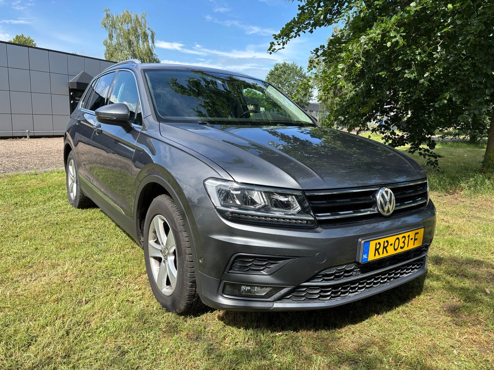 Volkswagen Tiguan 1.4 TSI 150pk 4Motion DSG 2018 Grijs, Auto's, Volkswagen, Automaat, 1800 kg, 4 cilinders, Origineel Nederlands