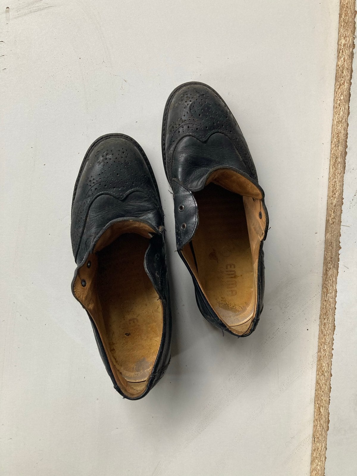 Emma Werkschoenen Maat 43 Zwart met stalen neuzen, Kleding | Heren, Ophalen of Verzenden, Gedragen, Zwart, Werkschoenen