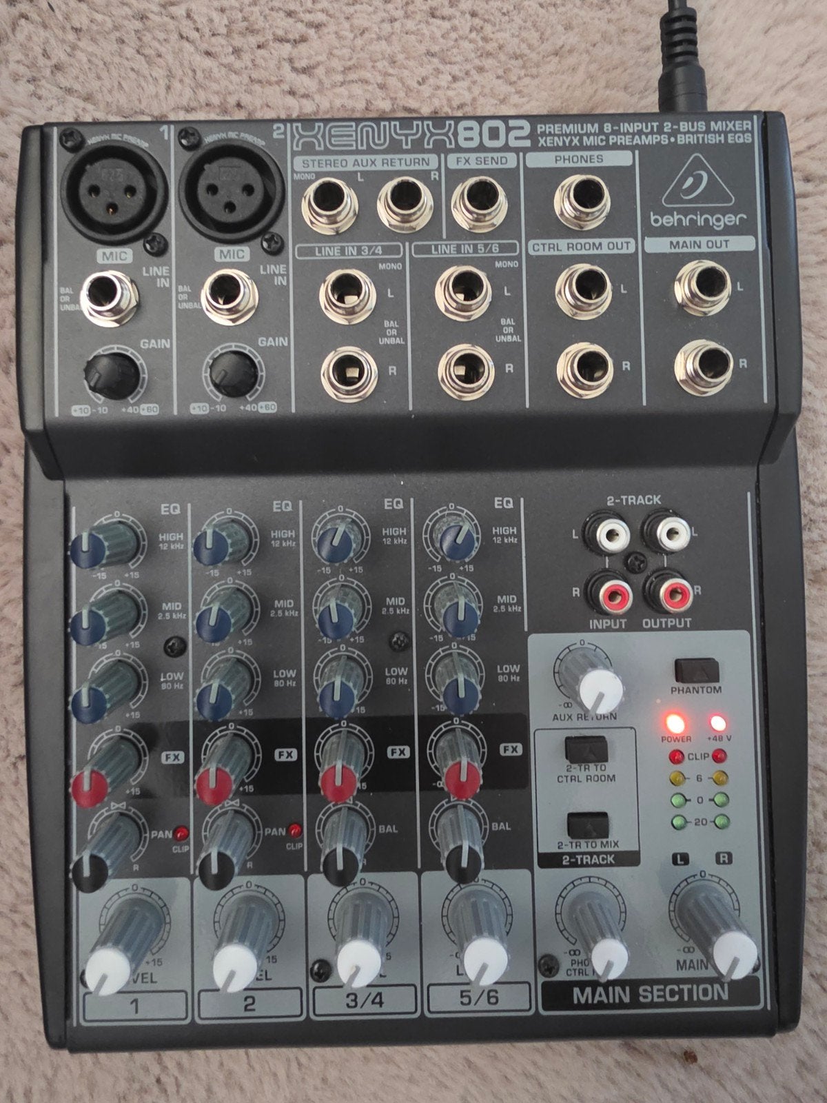 Behringer Xenyx 802 Premium 8-Input 2-Bus Mixer, Ophalen, Zo goed als nieuw, 5 tot 10 kanalen, Microfooningang