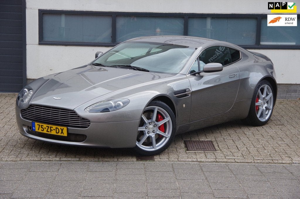 Aston Martin V8 Vantage 4.3 V8 Sportshift | NL auto|dealer o, Auto's, Automaat, Achterwielaandrijving, Gebruikt, 4282 cc