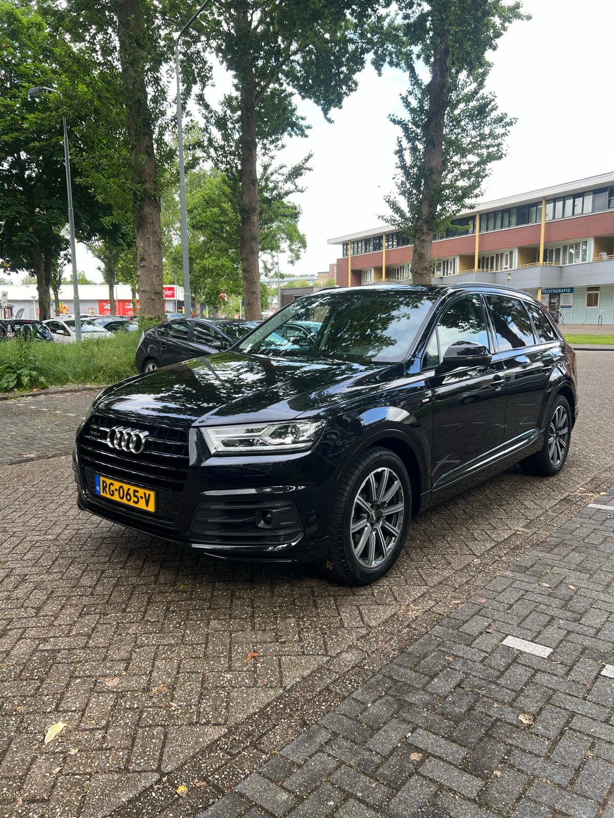 Audi Q7 3.0TFSI 245KW Quattro Tiptr8 2016 Zwart, 2005 kg, 2995 cc, 7 stoelen, Zwart