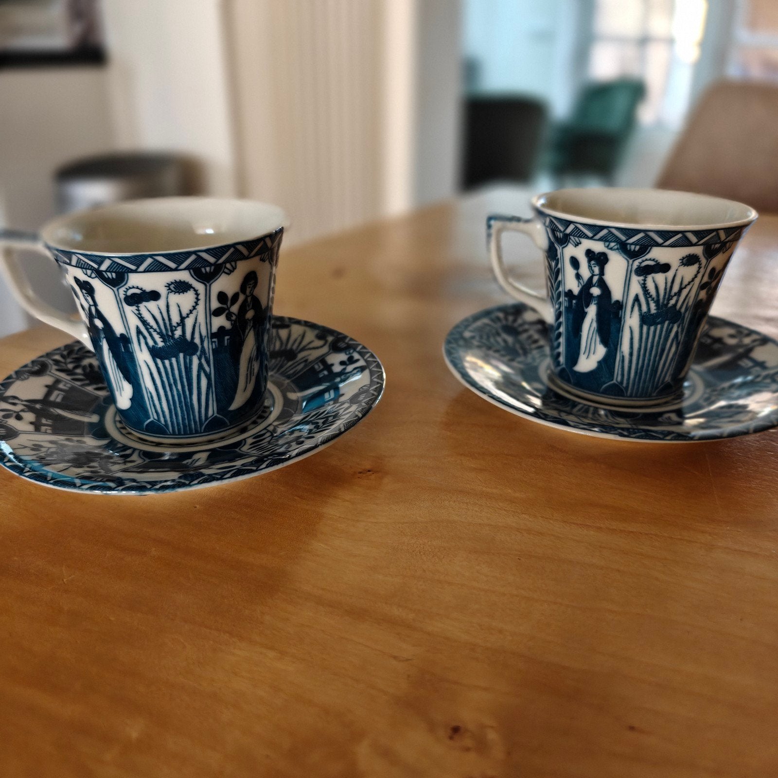 Lange Lijs kop en schotel set - perfecte staat, Antiek en Kunst, Ophalen of Verzenden