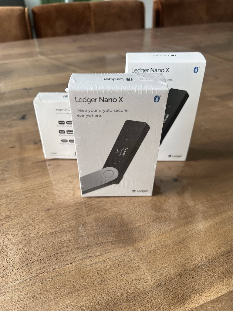 Ledger Nano X (nieuw), Ledger Nano X + OTG Kit Wallet Crypto, Computers en Software, Overige Computers en Software, Ophalen of Verzenden