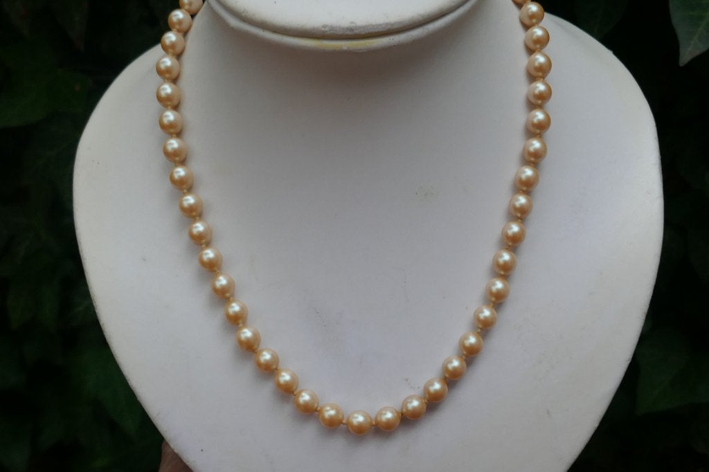 Parel collier met zilveren sierslot, Sieraden, Tassen en Uiterlijk, Kettingen, Overige kleuren, Verzenden, Zo goed als nieuw, Steen of Mineraal