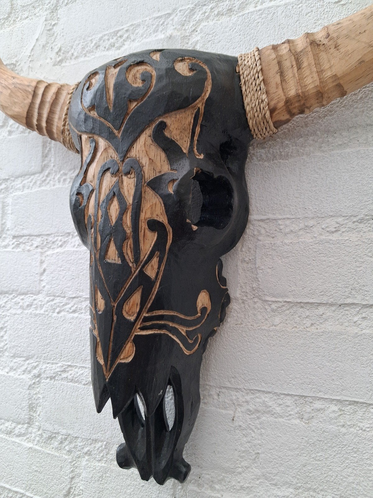 Skull carving black 48x46 cm, Verzenden