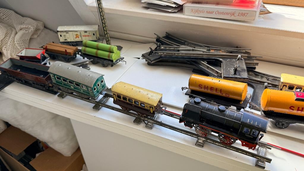 Lion Rail  Spoor H0 - 52 stuks met 8 wagons en lokomotief, Gebruikt, Ophalen of Verzenden, Analoog, Märklin