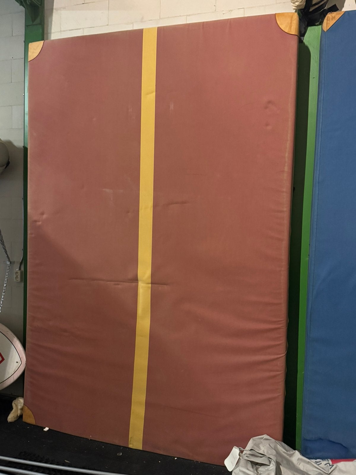 Valmat 3x2 mtr 30 cm dik, Ophalen, Gebruikt, Overige kleuren, Overige typen