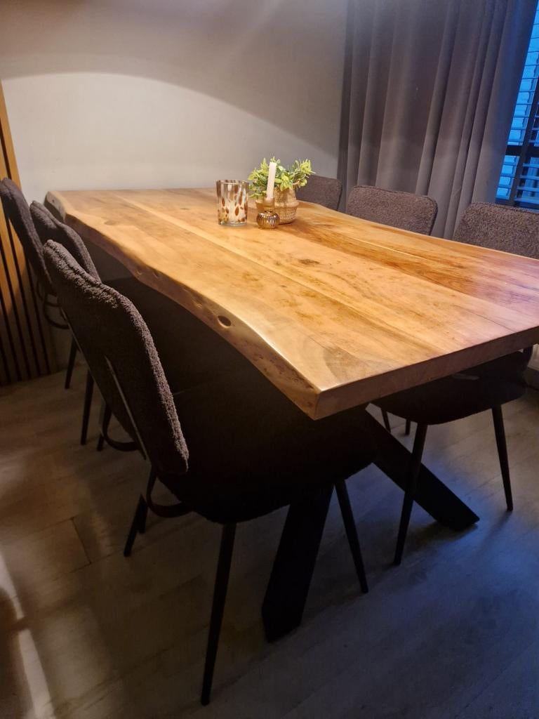 Acaciahout boomstamtafel met stalen poten - Goede conditie, Gebruikt, Industrieel, robuust, landelijk, 50 tot 100 cm, Vijf personen of meer