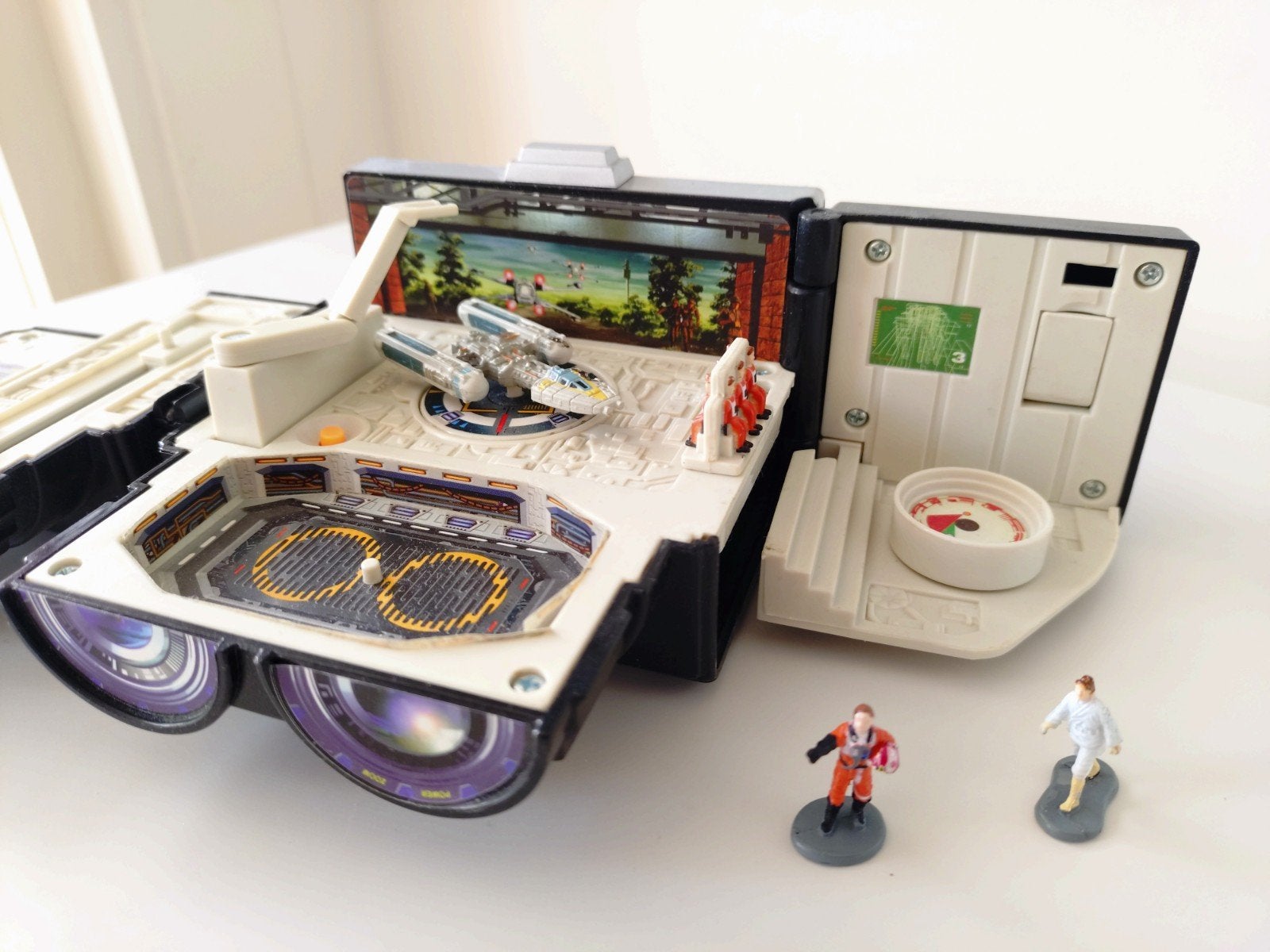 Star Wars Vintage Galoob Micro Machines Yavin Rebel Base, Verzamelen, Star Wars, Ophalen of Verzenden, Actiefiguurtje