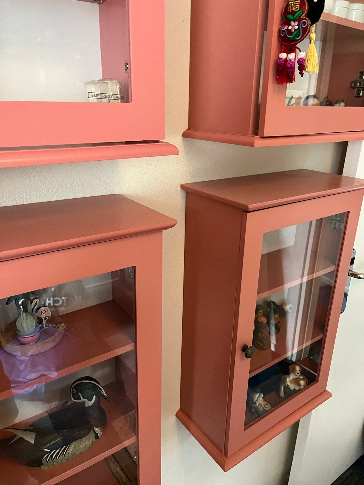 4 Jysk vitrinekasten 60x40x18 cm - Setprijs, Ophalen, Minder dan 50 cm, Gebruikt, Glas