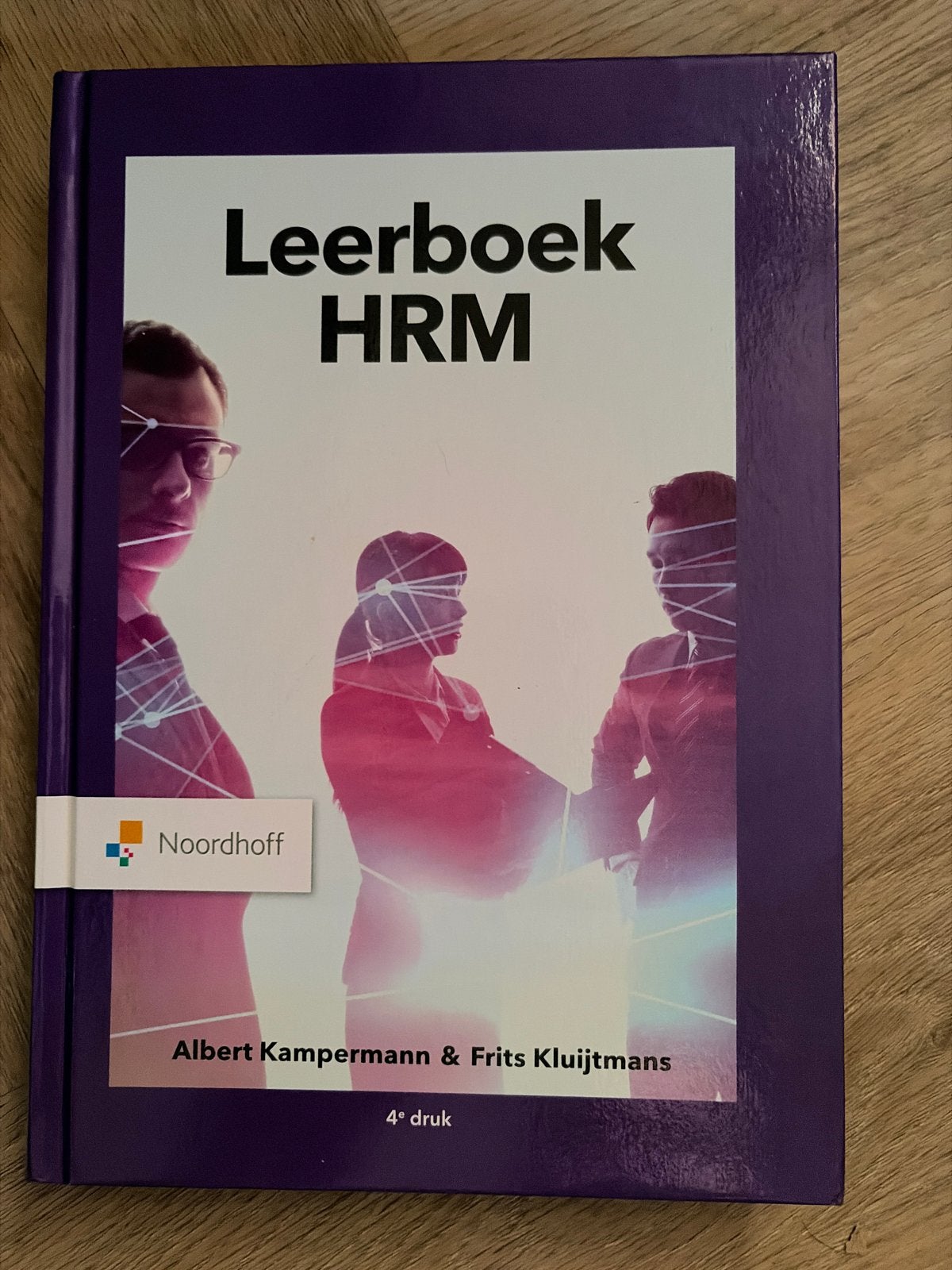 Leerboek HRM - 4e druk - Albert Kampermann & Frits Kluijtman, Boeken, Ophalen of Verzenden, Gamma, Zo goed als nieuw, HBO