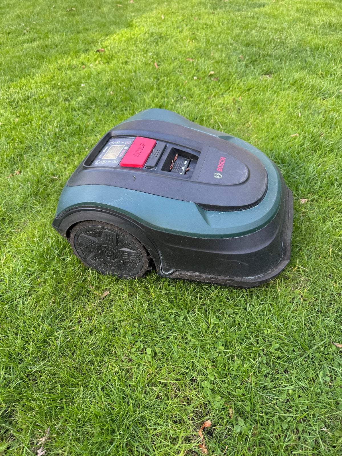 Bosch Indego XS robotmaaier incl. laadstation, Ophalen, Cirkelmaaier, Gebruikt, Minder dan 30 cm
