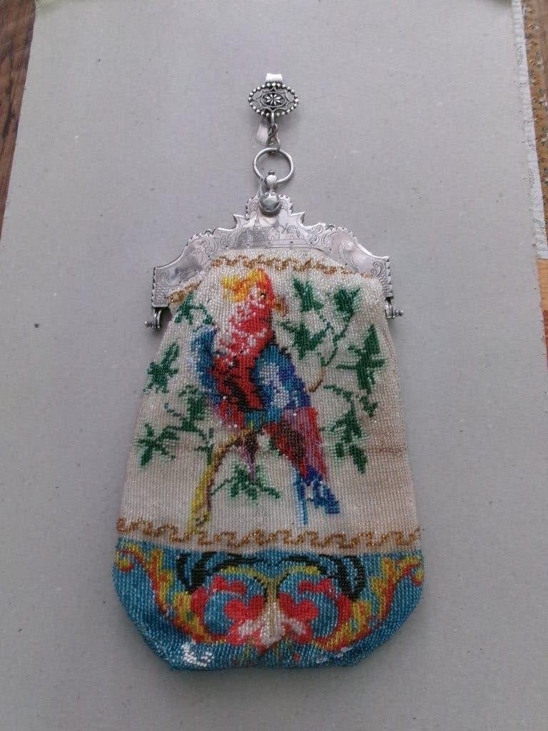 Zilveren papagaaien beugel met tashaak ,prachtige kralentas., Antiek en Kunst, Ophalen of Verzenden, Zilver