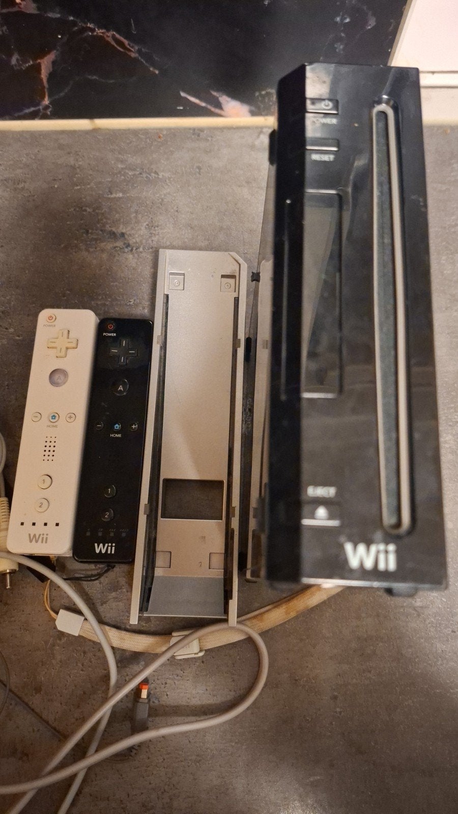 Wii Console Zwart met Controllers en Kabels, Ophalen of Verzenden, Gebruikt, Met 2 controllers