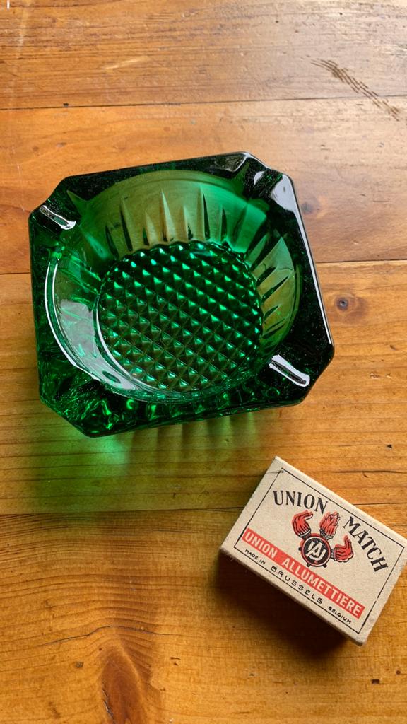 Vintage groen glazen asbak Luminarc, Frans, Antiek en Kunst, Ophalen of Verzenden