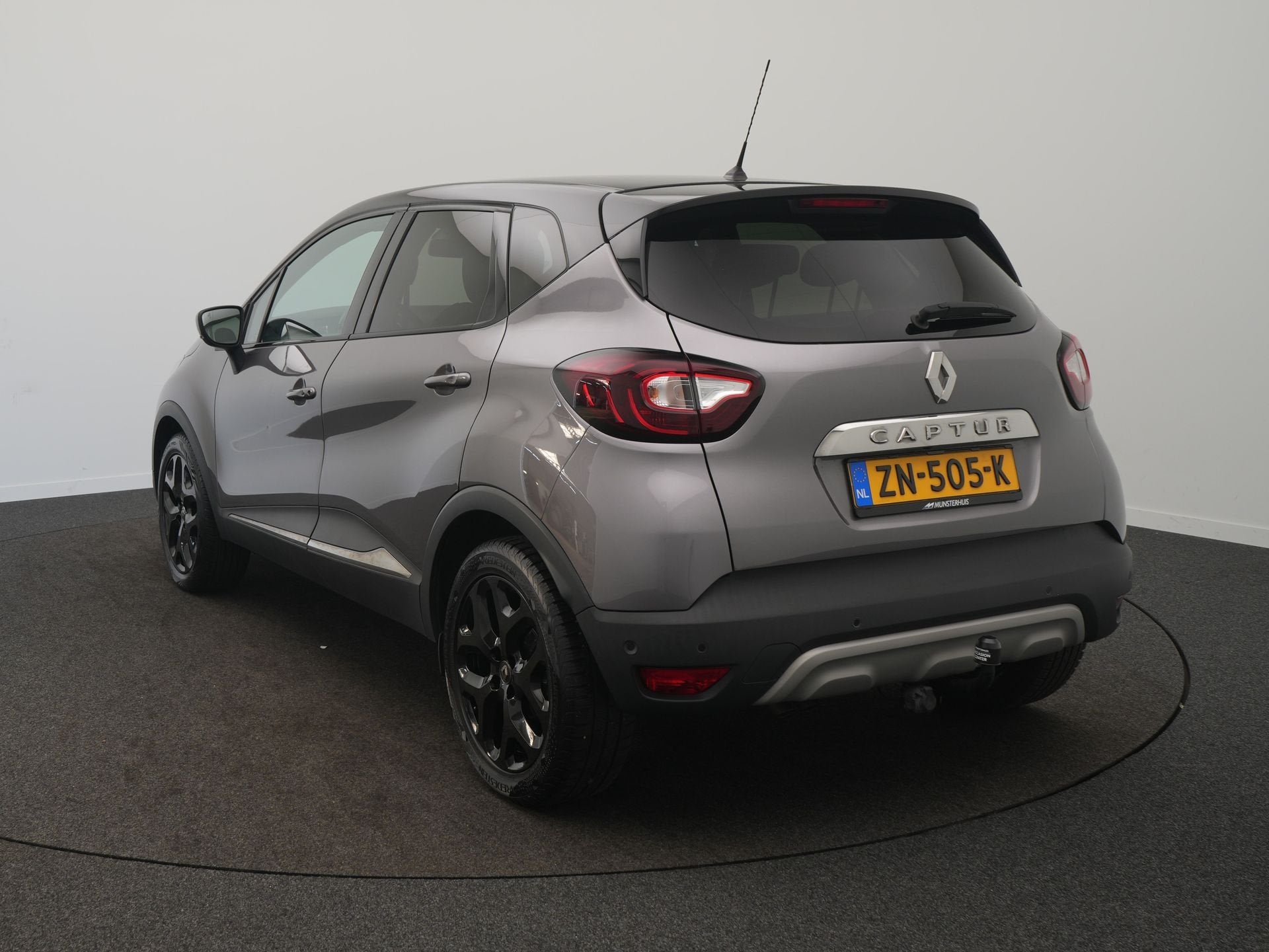Renault Captur TCe 150 EDC Intens - RIJKLAARPRIJS - 150 pk !, Auto's, Renault, 12 maanden, Stof, Gebruikt, 4 cilinders