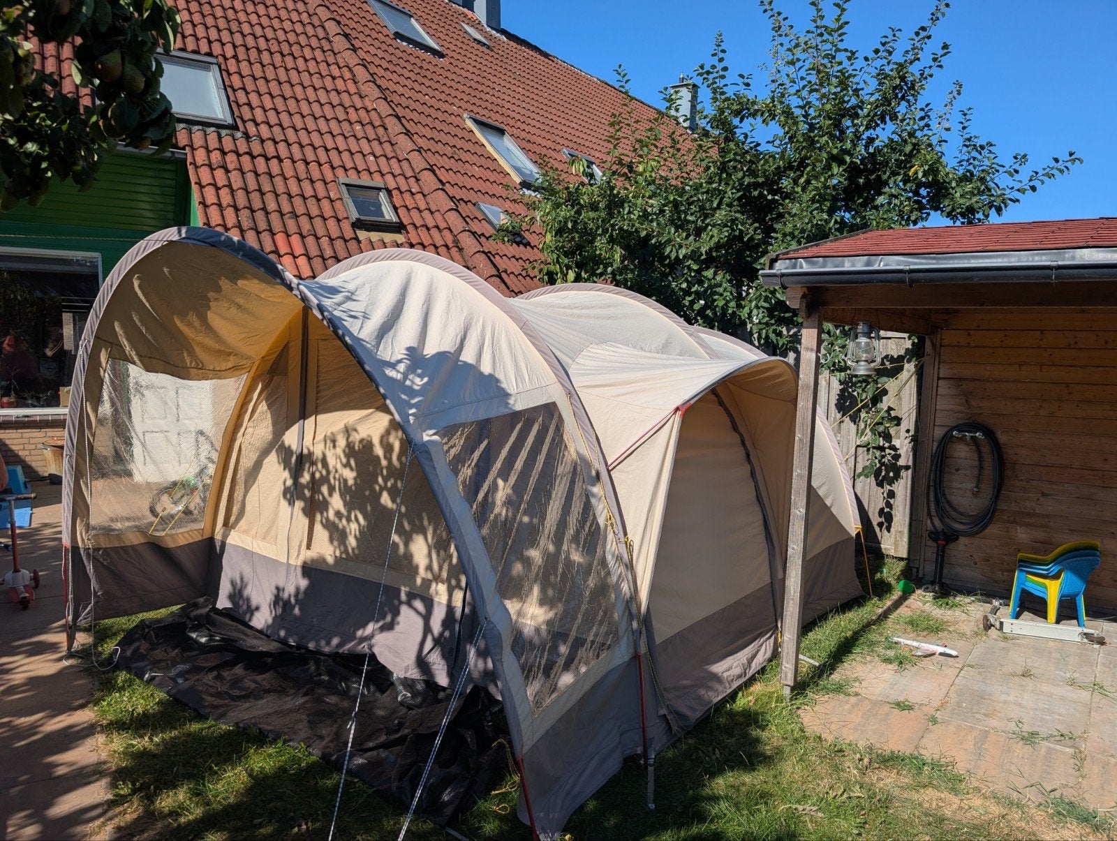 Ruime 4 persoons tent Euro Trail Alabama BTC +alu frame, Ophalen of Verzenden, Gebruikt, Tot en met 5