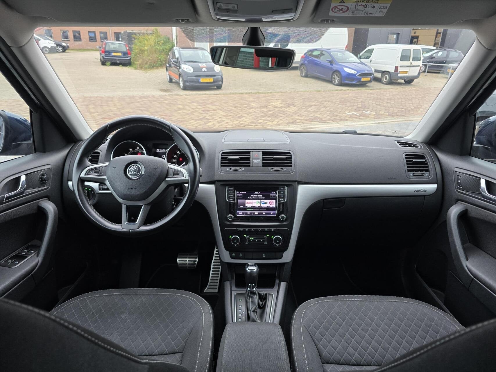 Skoda Yeti 1.4 TSI Edition Automaat Navi/Stoelverw/PDC/LMV, Auto's, 4 cilinders, Met garantie (alle), Blauw, Origineel Nederlands