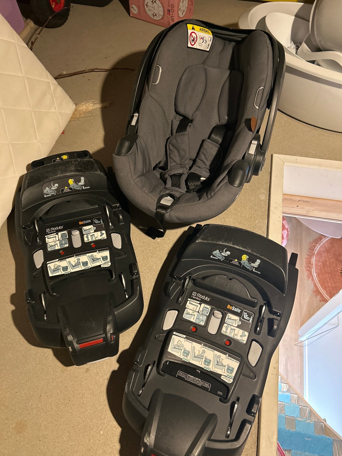 BeSafe iZi Go Modular X1 i-Size autostoel met 2 Isofix bases, Gebruikt, Zijbescherming, Isofix, 0 t/m 13 kg