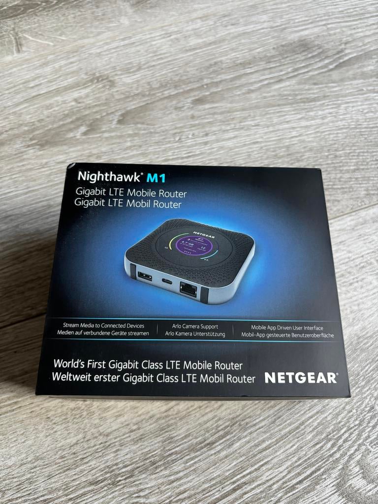 Netgear Nighthawk M1 Mobile Router, Computers en Software, Routers en Modems, Ophalen of Verzenden, Zo goed als nieuw, Router