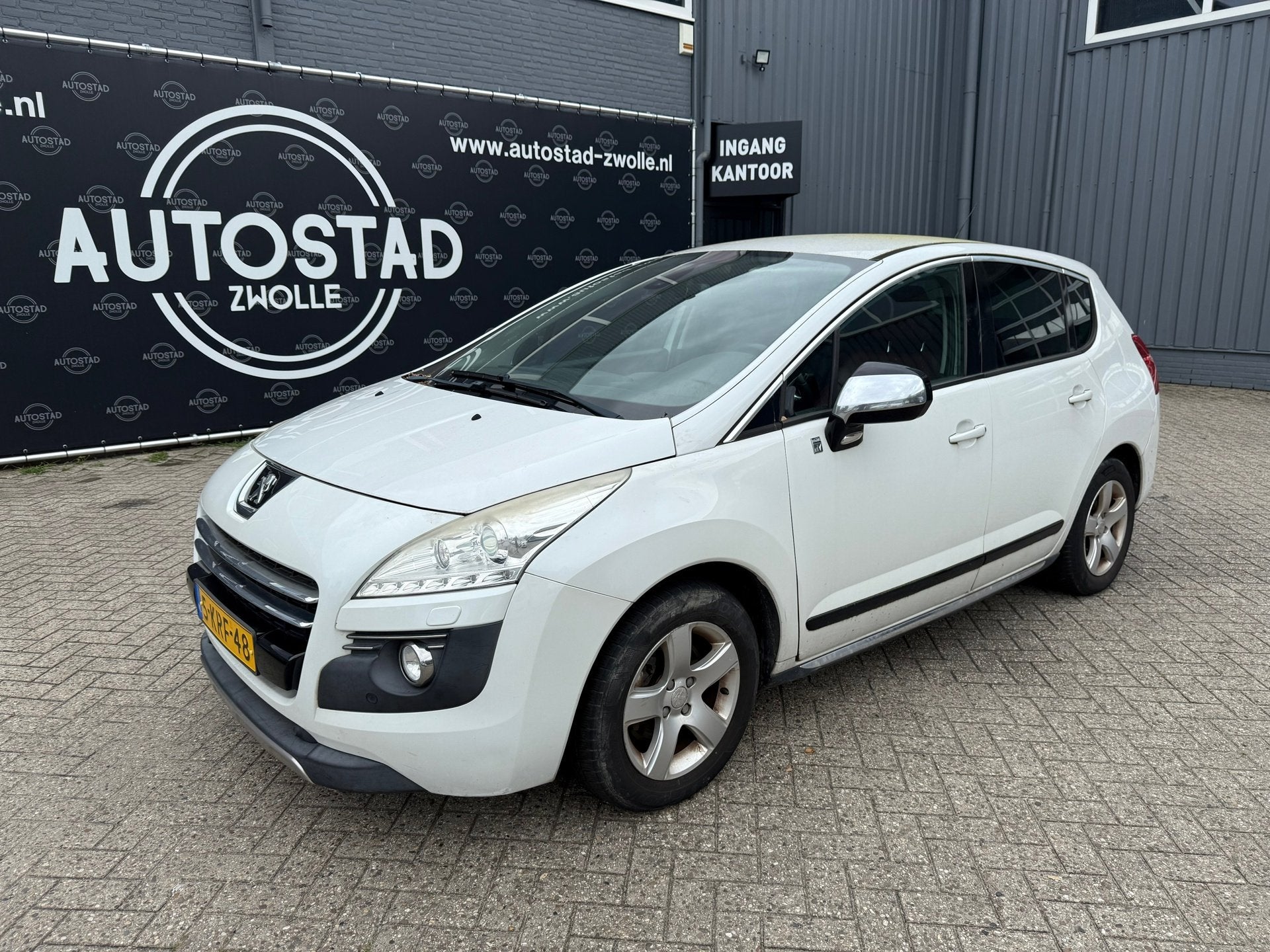 Peugeot 3008 2.0 HDiF HYbrid4 Blue Lease Let op start niet A, Automaat, Euro 5, Gebruikt, 770 kg