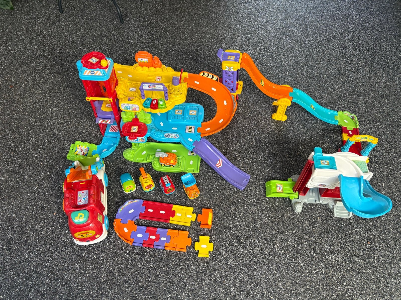 Grote set VTech Toet Toet Auto's en garage, Ophalen of Verzenden, Gebruikt