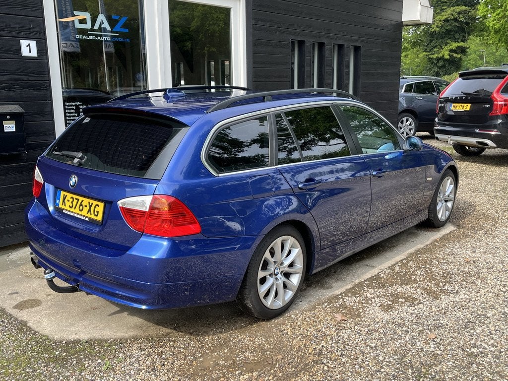 BMW 3 Serie Touring 325i High Executive Aut/Ecc/Navi/Xenon/Y, Auto's, BMW, Automaat, Parkeersensor, Achterwielaandrijving, Gebruikt