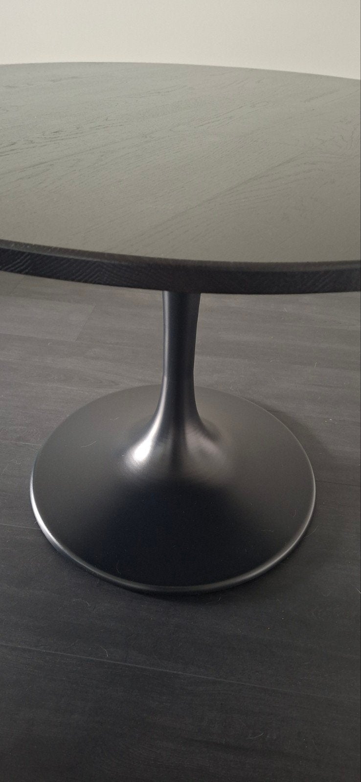 WOOOD eettafel trompetvoet staal blad hout 110 cm doorsnee, Ophalen, Gebruikt, Rond, Modern