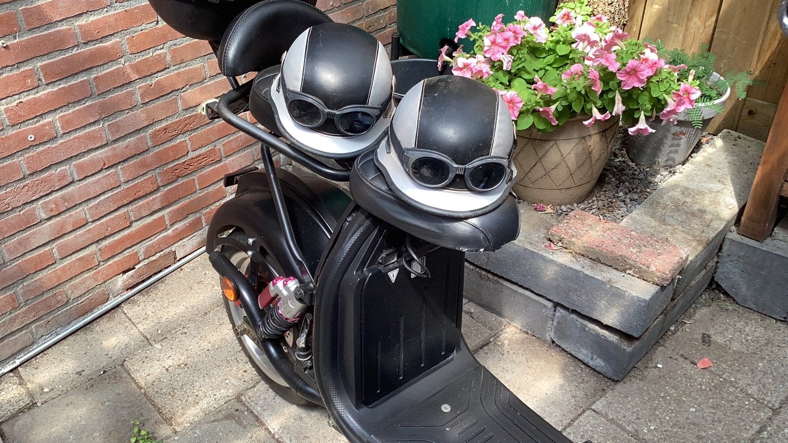 2 persoons Snor scooter Elektrisch ( blauw) incl Helmen, Ophalen of Verzenden, Zo goed als nieuw, Elektrisch, Overige merken