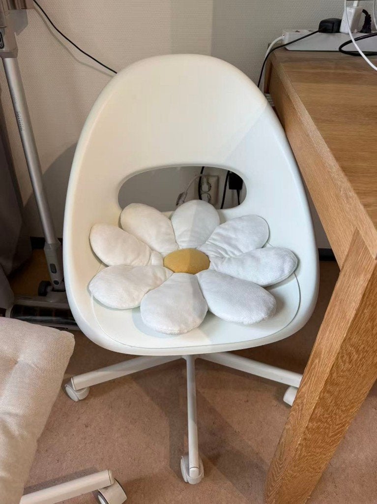 IKEA witte bureaustoel, Huis en Inrichting, Ophalen, Gebruikt, Wit, Bureaustoel