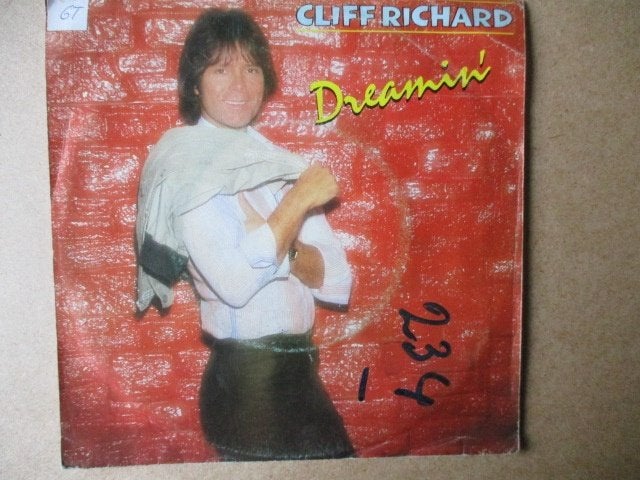 s4269 cliff richard - dreamin, Ophalen, Gebruikt, 7 inch, Overige genres