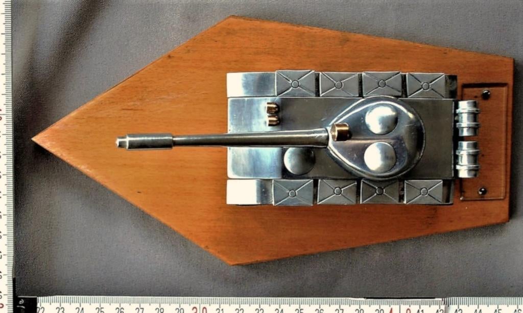 Tank T-54 1948 Aluminium Messing en Stalen delen Trench art, Ophalen of Verzenden
