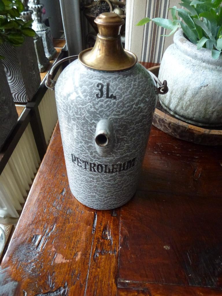 te koop Vintage geëmailleerde petroleumkan - 3 liter grijs, Antiek en Kunst, Antiek | Emaille, Ophalen of Verzenden