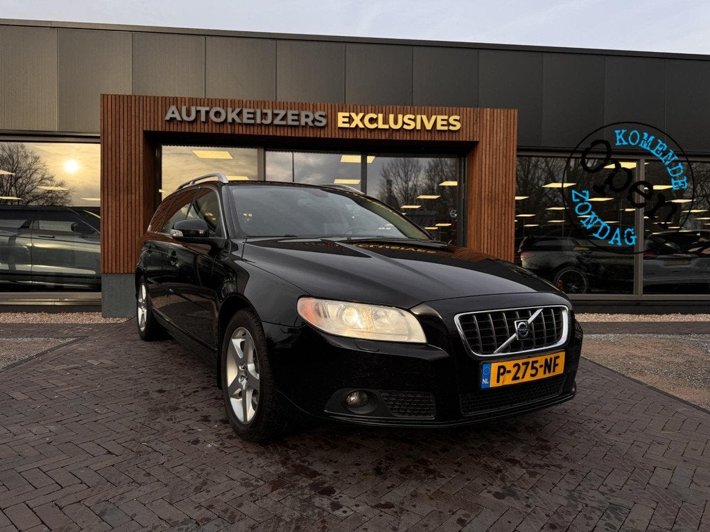 Volvo V70 3.2 Momentum youngtimer Leer Navi Memory, Auto's, Volvo, 238 pk, Zwart, 93 €/maand, Euro 4