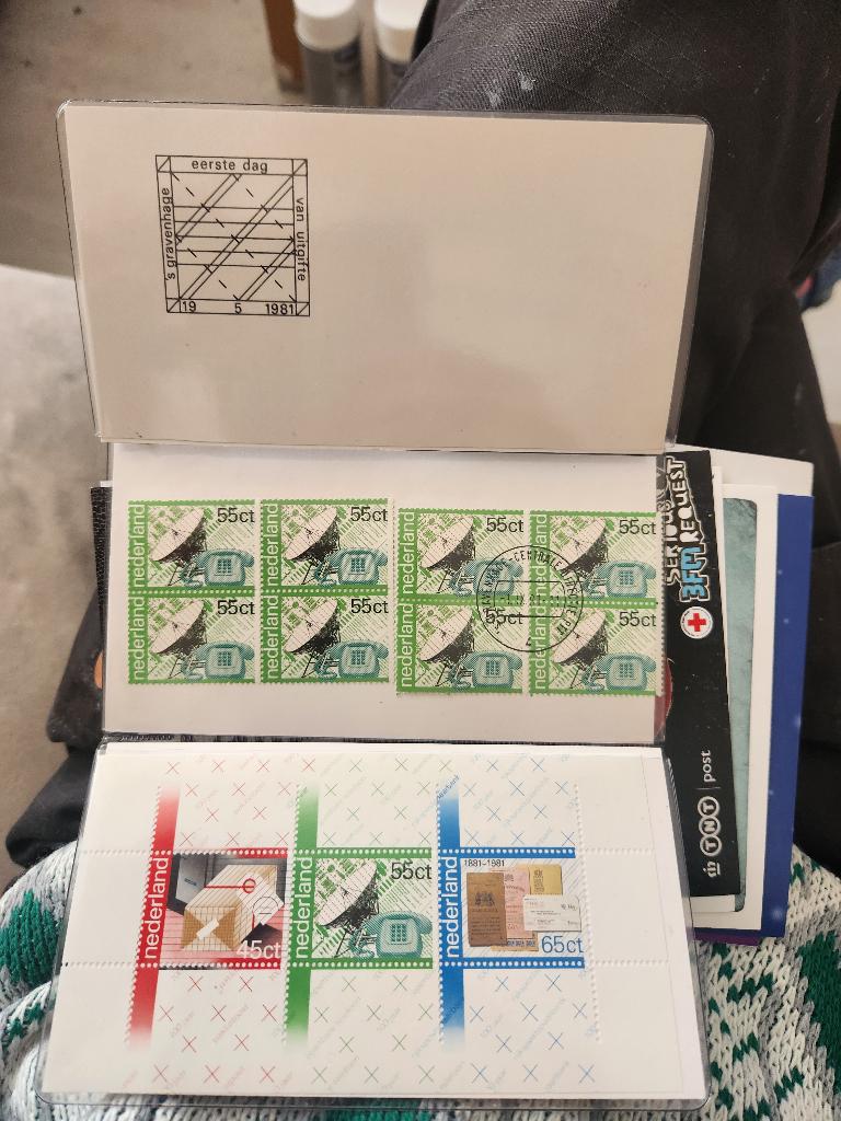 Plastic Mapje Postzegels, Ophalen of Verzenden, Na 1940, Postfris