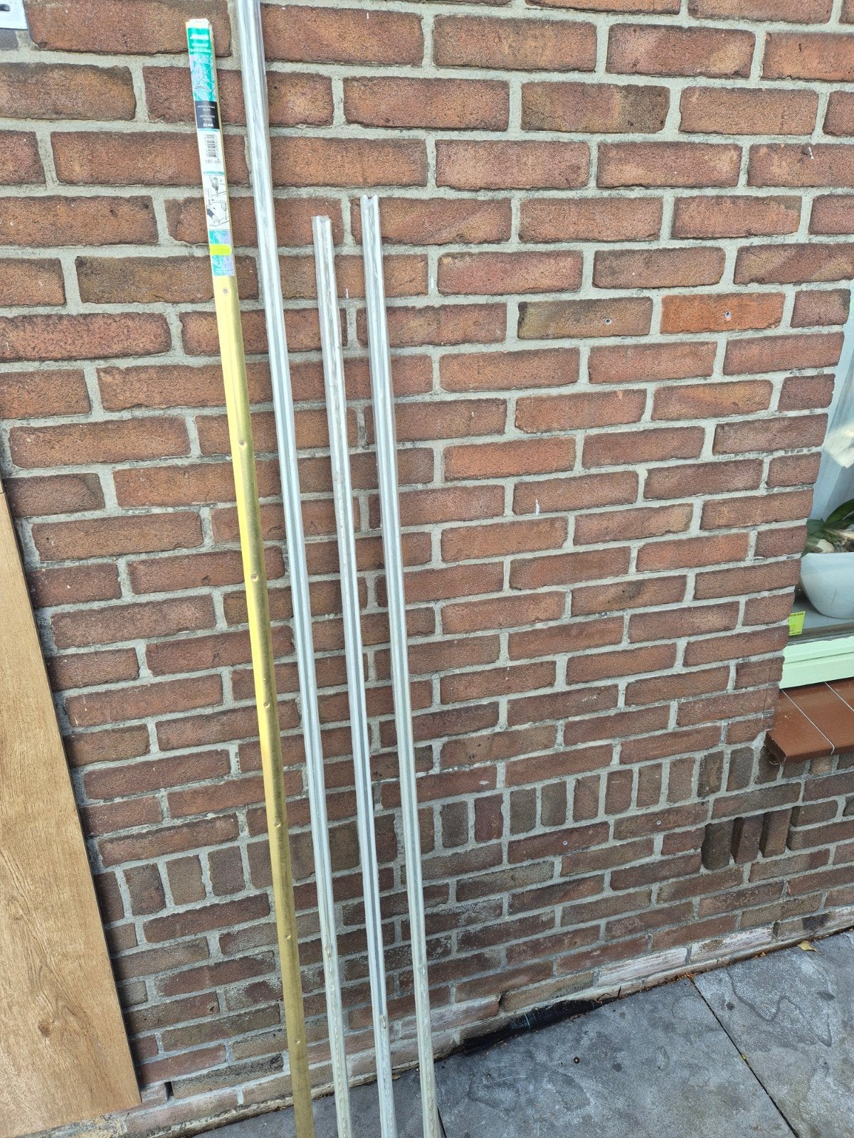 Nieuwe tapijtstrips en plinten, diverse lengtes, Ophalen, Overige materialen, 250 cm of meer, Lijsten