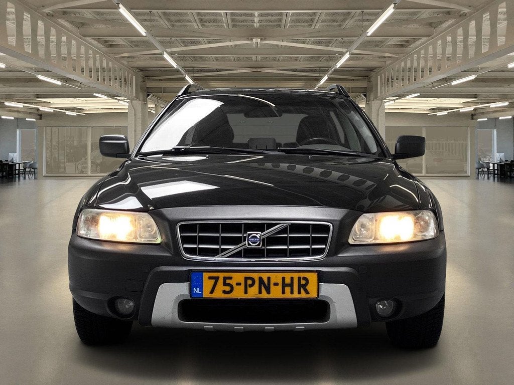 Volvo XC70 2.5 T Summum trekhaak, 7 Persoons, leder interieu, Automaat, XC70, 209 pk, 102 €/maand